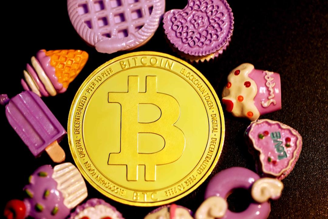 R. Kiyosaki Claims Bitcoin, Gold, and Silver Are the Optimal Defense Against Potential Global Conflict in 2025